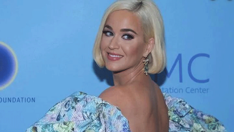 Πρακτορείο φωτογραφιών μηνύει την Katy Perry για τη φωτογραφία της ως Hillary Clinton