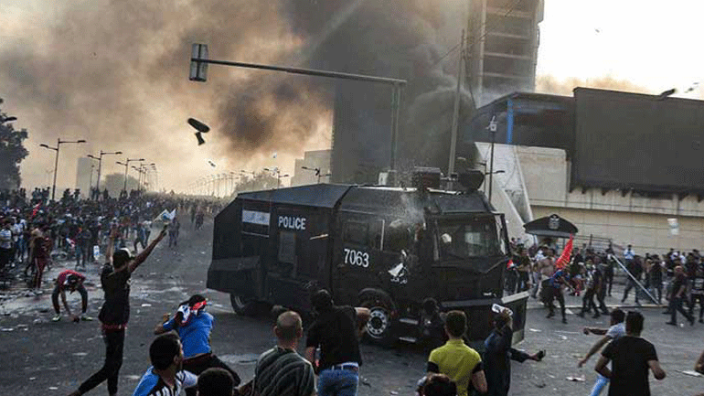 Συνεχίζονται οι κινητοποιήσεις στο Ιράκ – Ένας διαδηλωτής νεκρός από δακρυγόνο