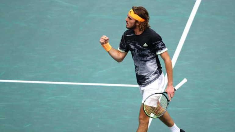 Τένις: Στα προημιτελικά του Paris Masters ο Τσιτσιπάς