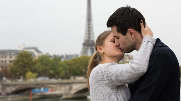 Αυτά είναι τα έξι ζώδια που φιλούν καλύτερα