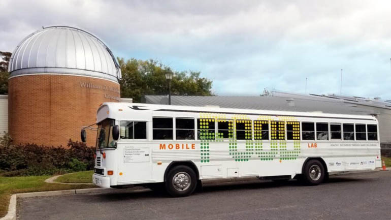 ΗΠΑ: Μετέτρεψαν παλιό λεωφορείο σε χώρο εκπαίδευσης για θέματα διατροφικών συνηθειών