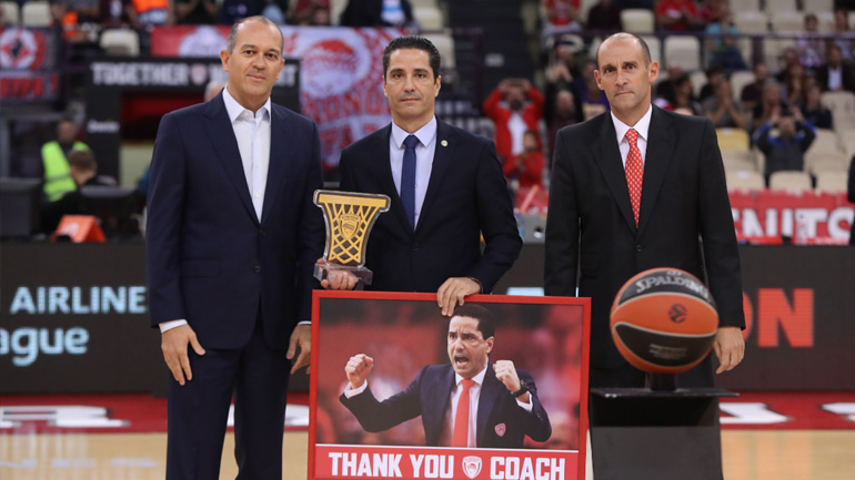 Ολυμπιακός: Βράβευσαν τον Σφαιρόπουλο οι Αγγελόπουλοι