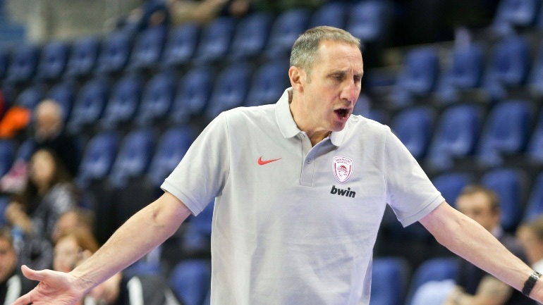 Δήλωση-«βόμβα» από τον Μπλατ: «Σκέφτομαι να αποσυρθώ από την προπονητική»