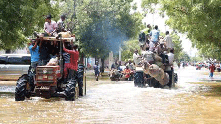 Πλημμύρες σαρώνουν τη Σομαλία – Περισσότεροι από 270.000 άνθρωποι εγκατέλειψαν τα σπίτια τους