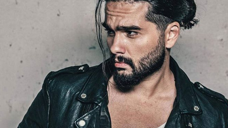 Ο Χρήστος Μάστορας αποκαλύπτει την απίστευτη ιστορία πίσω από το όνομα «Μέλιsses»