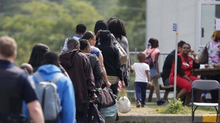 Δικαστής απαγόρευσε προσωρινά την ισχύ της διάταξης Τραμπ που απαιτεί από τους μετανάστες να έχουν ιατρική ασφάλιση