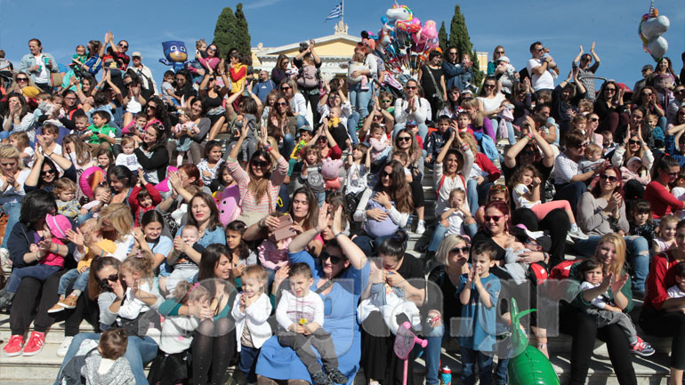 Σήμερα ο 10ος πανελλαδικός ταυτόχρονος θηλασμός στο Ζάππειο