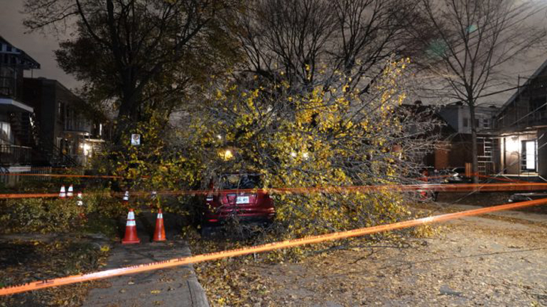 Κεμπέκ: Τουλάχιστον δύο νεκροί και 400.000 σπίτια χωρίς ρεύμα από ισχυρή καταιγίδα