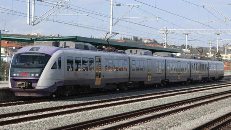 Σύγκρουση τρένων στον σταθμό του Ρέντη – Δεν υπήρξαν τραυματίες