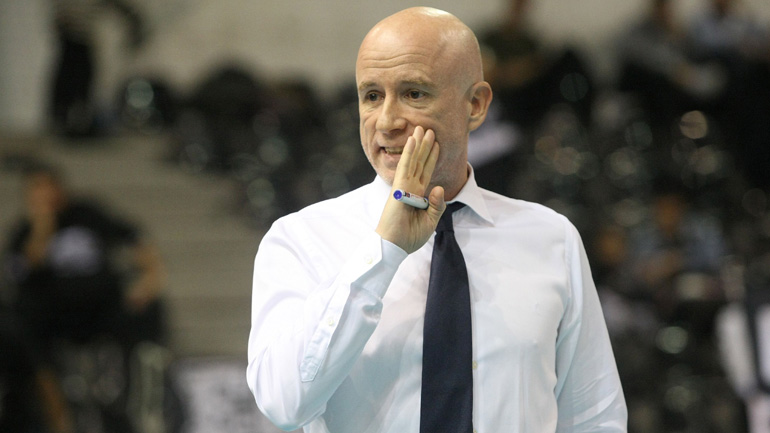 Μπενίτεθ: «Δύσκολη νίκη, ξεγελά το σκορ»