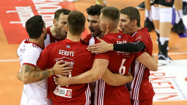 Βόλεϊ: Κατέκτησε το ντέρμπι ο Ολυμπιακός, 3-0 τον ΠΑΟΚ στο «Παλατάκι»