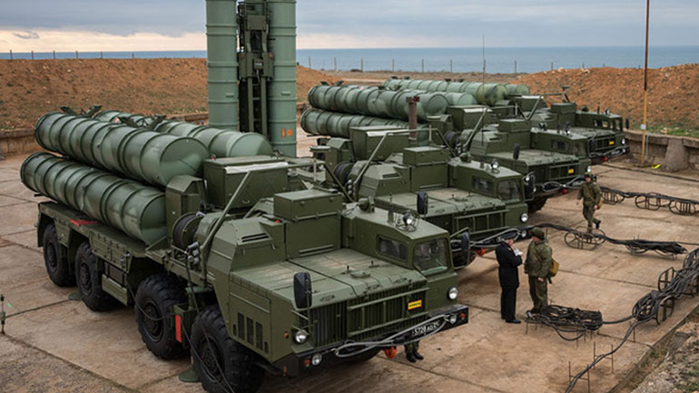 Τουρκία: Μπορεί να καθυστερήσει η παράδοση των S-400 από τη Ρωσία