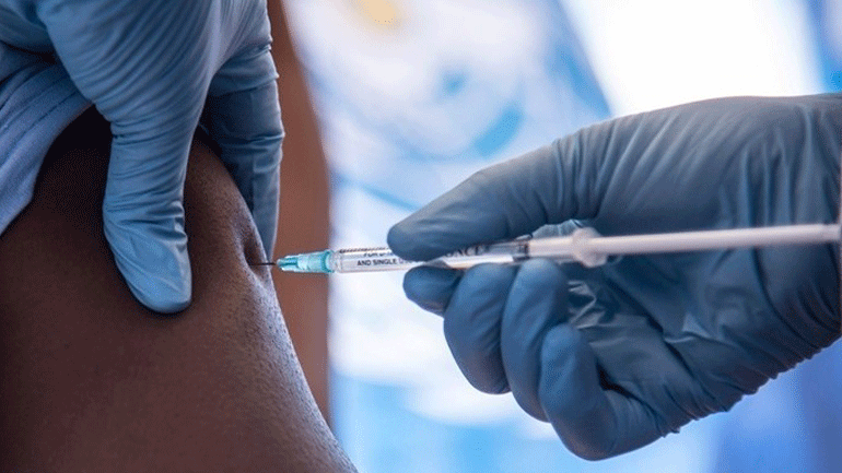 Μεταφορά 2.000 εμβολίων για τα παιδιά στη Μόρια