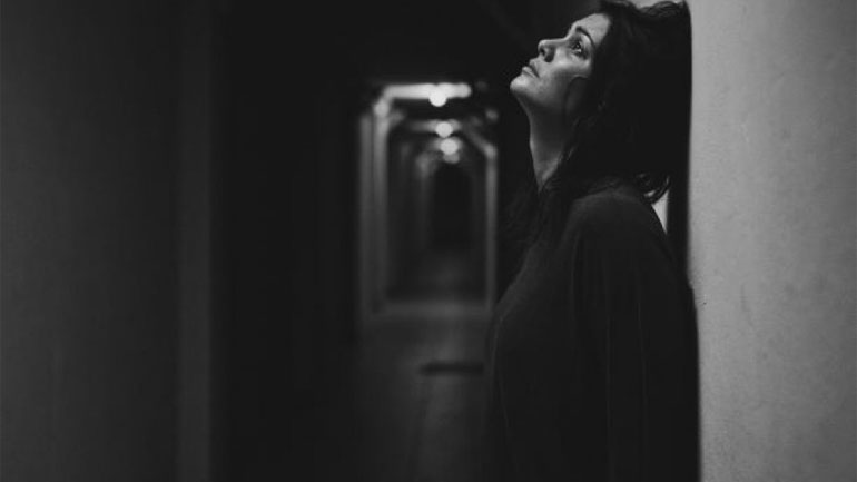 «Τζόρνταν» με τη Μαρία Κορινθίου στο Θέατρο Alhambra