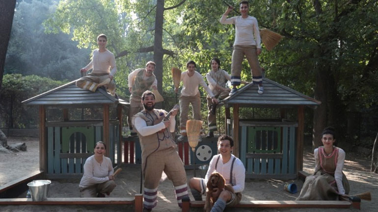 «Χωρίς Οικογένεια» στο Θέατρο Τέχνης