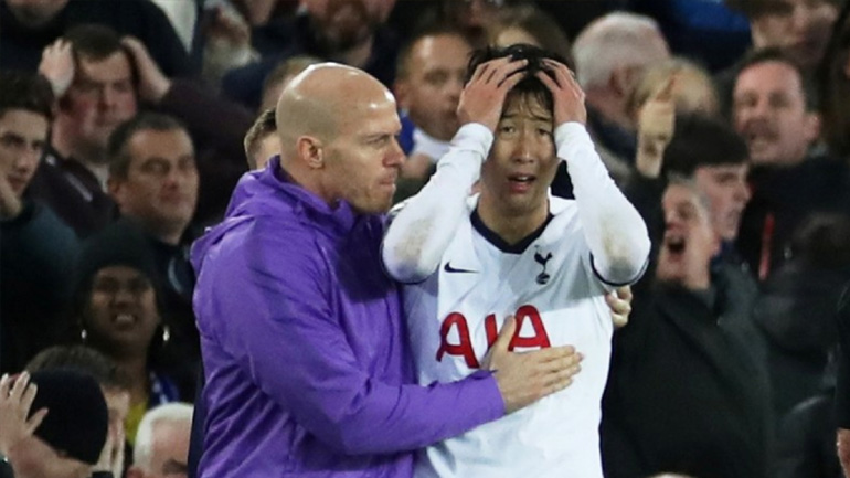 Τότεναμ: Ακυρώθηκε η κόκκινη κάρτα του Σον
