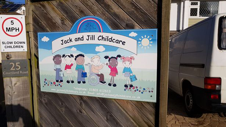 Βρετανία: Οργή προκαλούν καταγγελίες για κακοποίηση παιδιών σε νηπιαγωγείο