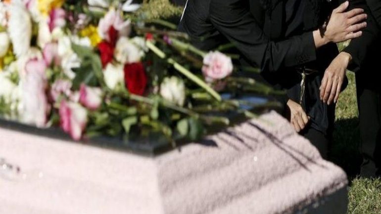 Δεν άντεξε την απώλεια του γιου του και εξέπνευσε