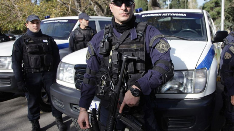 Η αστυνομία εξάρθρωσε οκτώ εγκληματικές οργανώσεις