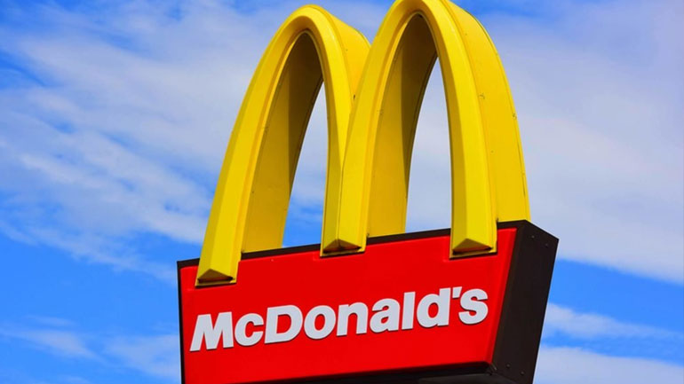 Πώς η McDonald’s επιδιώκει να μειώσει τα κόστη και να αυξήσει την παραγωγή