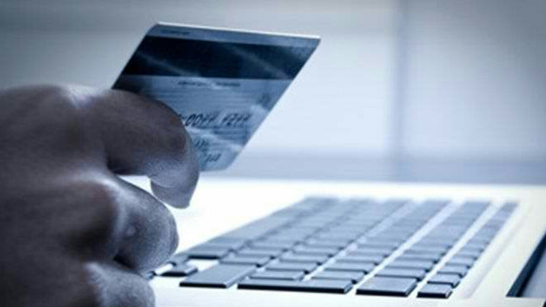 Του έκλεψαν την πιστωτική και έκαναν αγορές 2.000 ευρώ