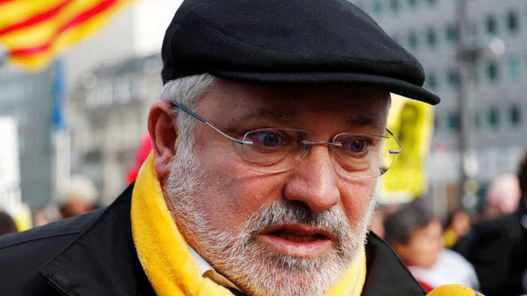 Ισπανία: Το ανώτατο δικαστήριο εξέδωσε νέα εντάλματα σύλληψης σε βάρος τριών Καταλανών αυτονομιστών