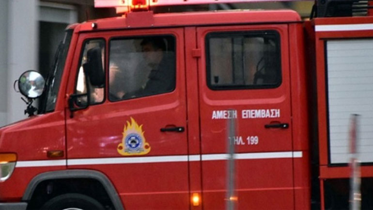 Φωτιά σε πολυκατοικία στο Παγκράτι