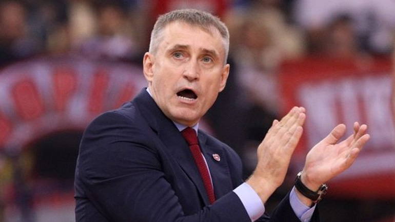 Κεμζούρα: «Τέλος τα λόγια, πρέπει να βγάλουμε αντίδραση στο παρκέ»