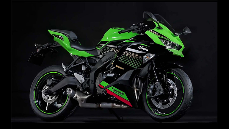 Kawasaki ZX-25R: 250 τα κυβικά, 4 οι κύλινδροι!