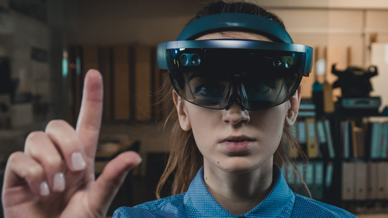 Διαθέσιμο το Microsoft HoloLens 2 προς 3.500 δολάρια