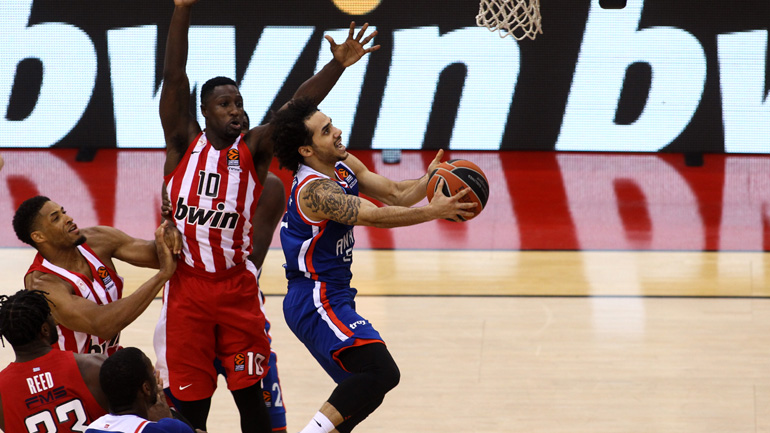 Νέα βαριά ήττα για τον Ολυμπιακό, 86-67 η Εφές