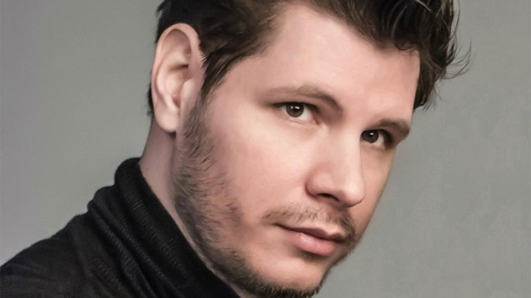 Ο Γιάννης Χριστοδουλόπουλος στη μουσική σκηνή του Faust!