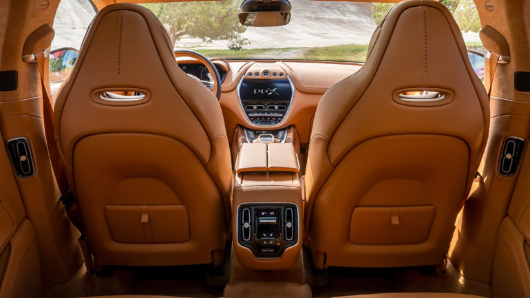 Χάρμα ιδέσθαι το εσωτερικό της Aston Martin DBX