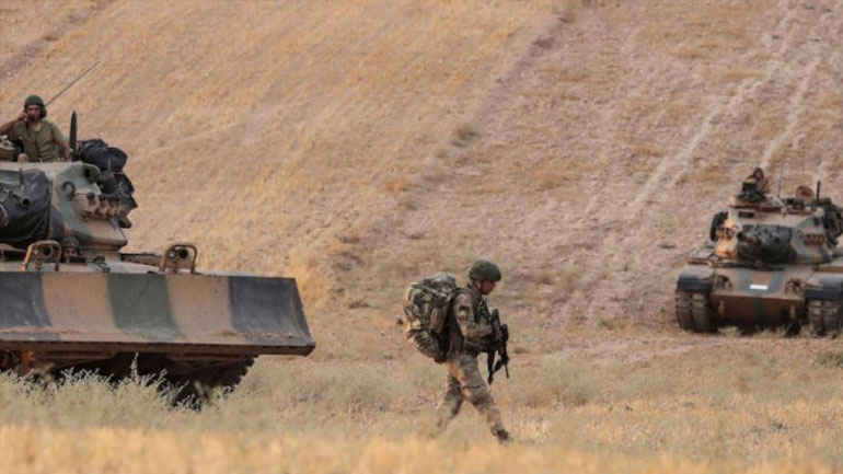 Η Μόσχα αναπτύσσει στρατιωτικά ελικόπτερα για να περιπολούν στα συροτουρκικά σύνορα