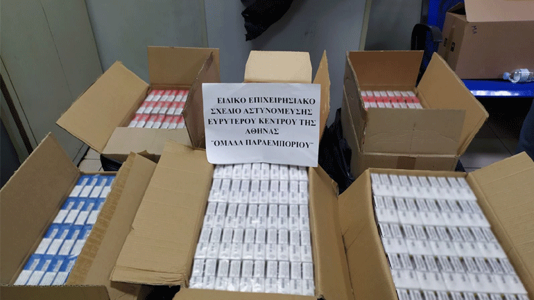 Τρεις συλλήψεις για κατοχή και διακίνηση λαθραίων καπνικών προϊόντων