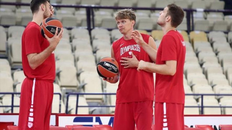 Ολυμπιακός: Προς αποχώρηση ο Κουζμίνσκας