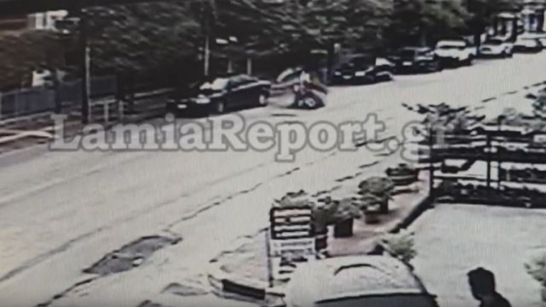 Λαμία: Άγιο είχε ντελιβεράς που έπεσε θύμα τροχαίου