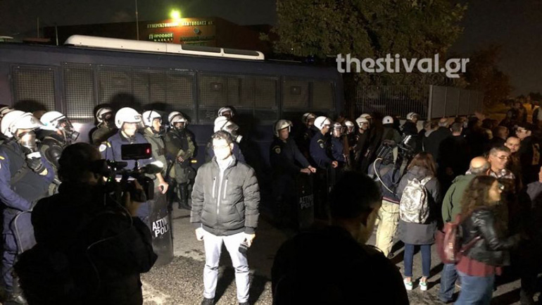 Θεσσαλονίκη: Πορεία διαμαρτυρίας κατοίκων των Διαβατών για το κέντρο φιλοξενίας