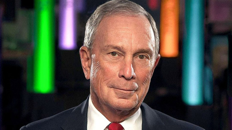 ΗΠΑ: Ο Μάικλ Μπλούμπεργκ έβαλε τις βάσεις της πιθανής υποψηφιότητάς του για τον Λευκό Οίκο