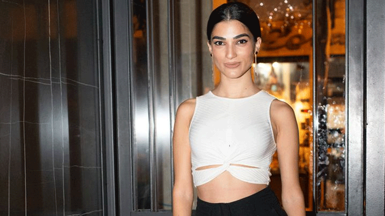 Νίνα Τζιβανίδου: Βραδινή εμφάνιση για την πρώην παίκτρια του GNTM