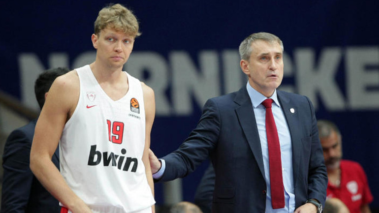 Αποχώρησε ο Κουζμίνσκας από τον Ολυμπιακό