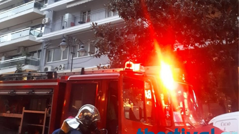 Θεσσαλονίκη: Κατάσβεση πυρκαγιάς σε διαμέρισμα στην περιοχή του λιμανιού
