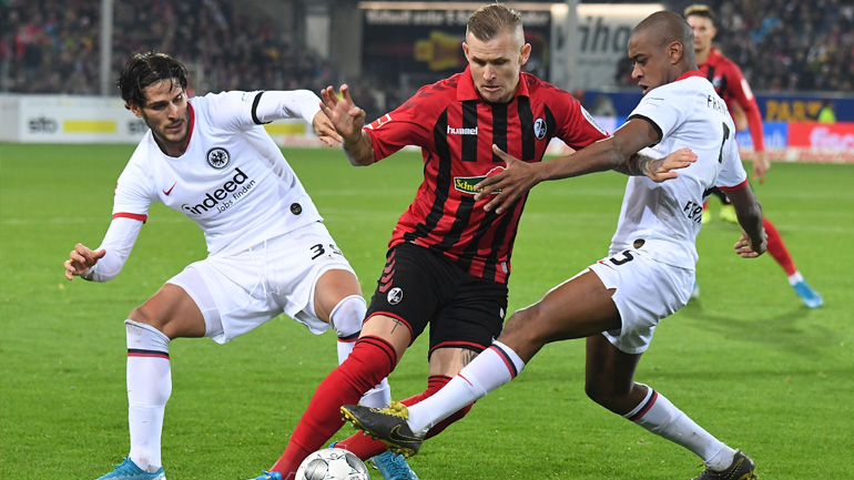 Στη δεύτερη θέση η Φράιμπουργκ, 1-0 την Άιντραχτ