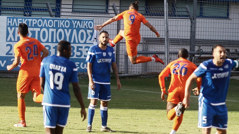 Football League: Στην κορυφή η Ιεράπετρα