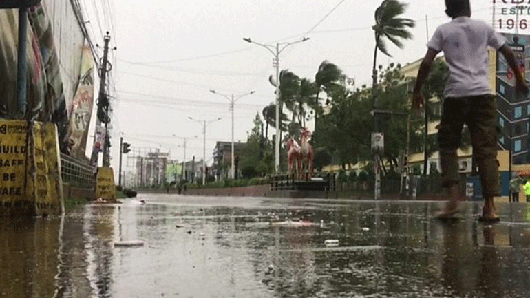Δέκα νεκροί από τον κυκλώνα Μπουλμπούλ στην Ινδία και το Μπανγκλαντές