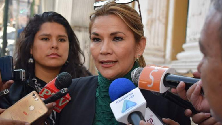 Βολιβία: Υπηρεσιακή πρόεδρος η δεύτερη αντιπρόεδρος της Γερουσίας