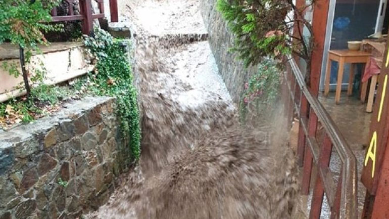 Προβλήματα από την κακοκαιρία στα Χανιά