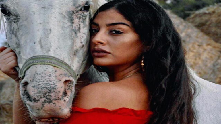 Οι κριτές τού «G.N.T.M.» έδιωξαν την Ωραιότερη Γυναίκα τής Ελλάδας