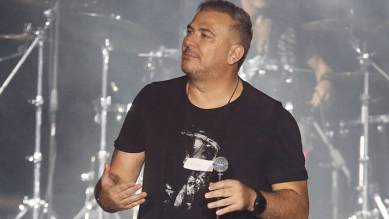 Αντώνης Ρέμος: «Μάγεψε» η εμφάνιση με τον Guy Manoukian