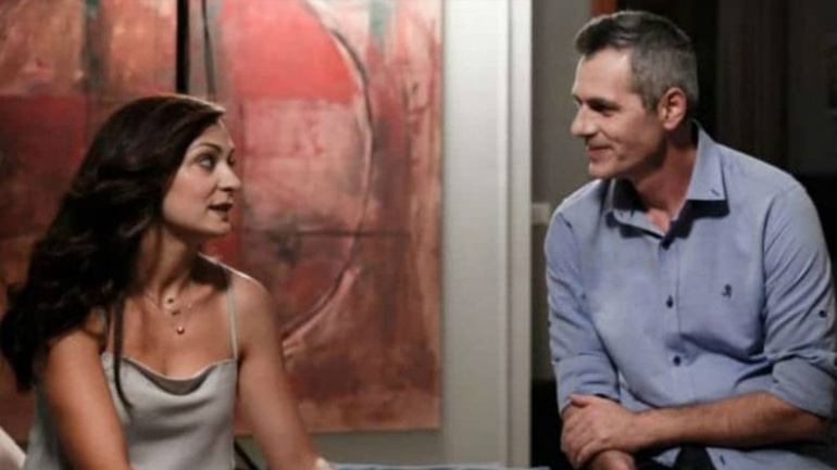 Έρωτας Μετά: Η Αντιγόνη κάνει έναν ειλικρινή διάλογο με την Ηλέκτρα